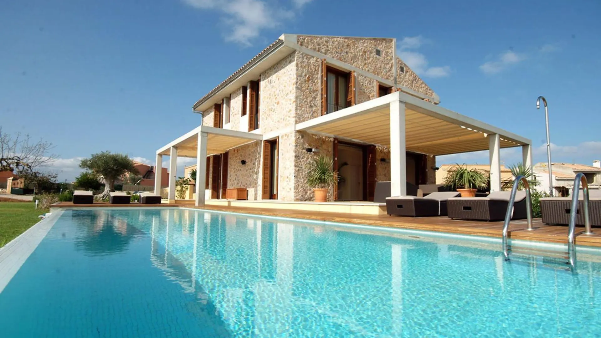 אלקודיה Villa Gran Barcares For 16 By Bebreeze