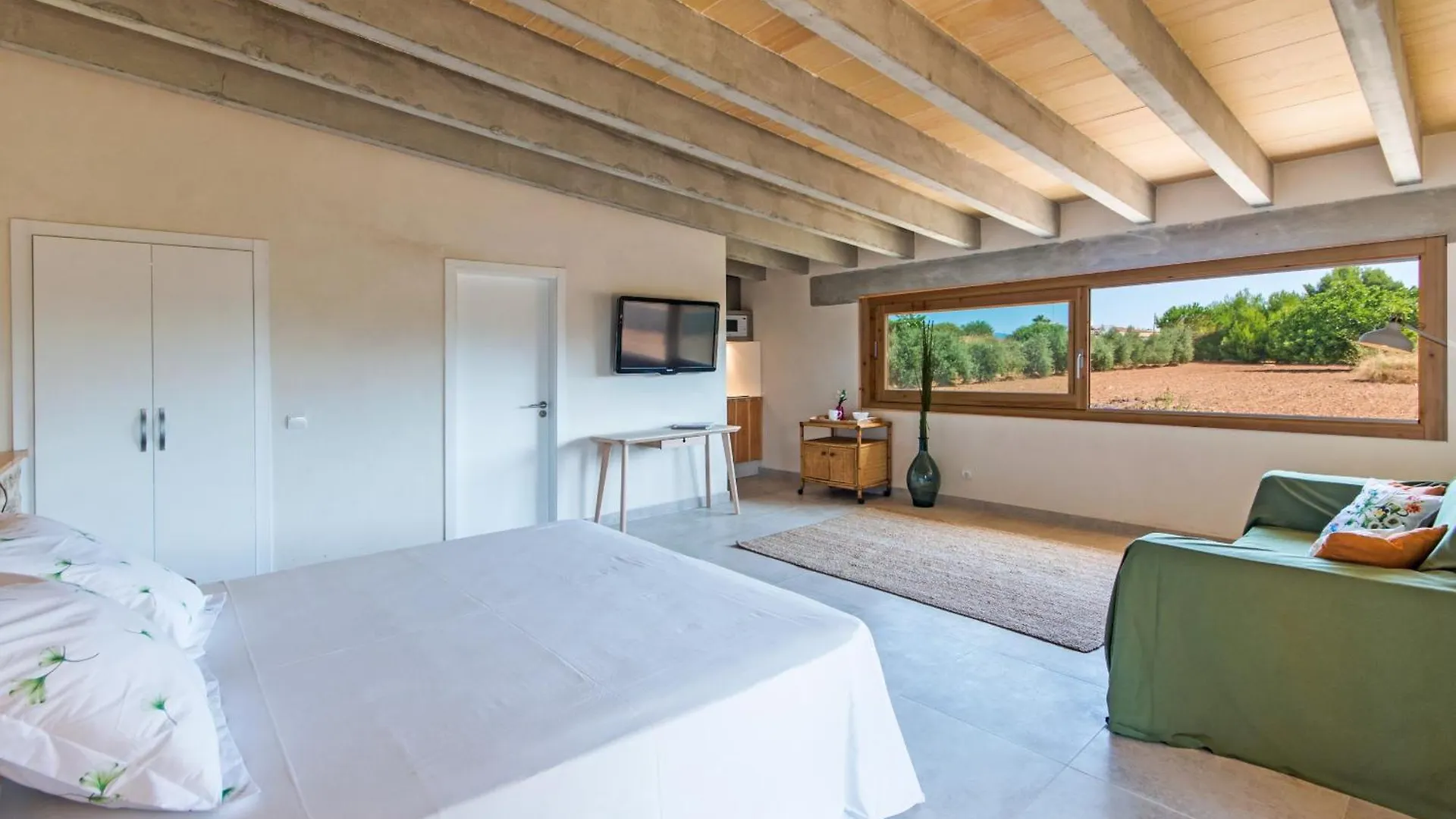 אלקודיה Villa Gran Barcares For 16 By Bebreeze ספרד