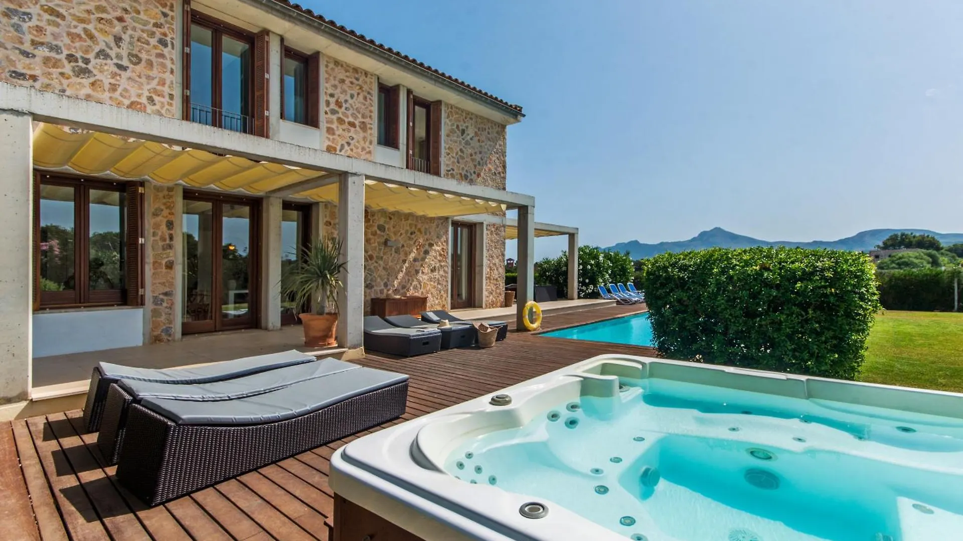 Villa Gran Barcares For 16 By Bebreeze Alcudia